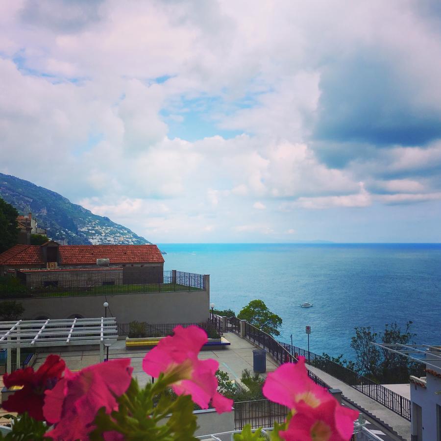 Hotel Villa Delle Palme In Позитано Экстерьер фото